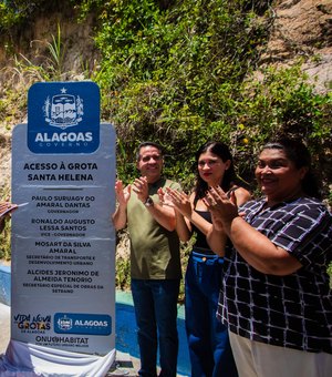 Paulo Dantas entrega acesso ao complexo da Grota Santa Helena, em Maceió