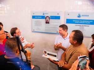 Prefeito Luciano Barbosa inaugura ginásio de esportes na Vila São Francisco