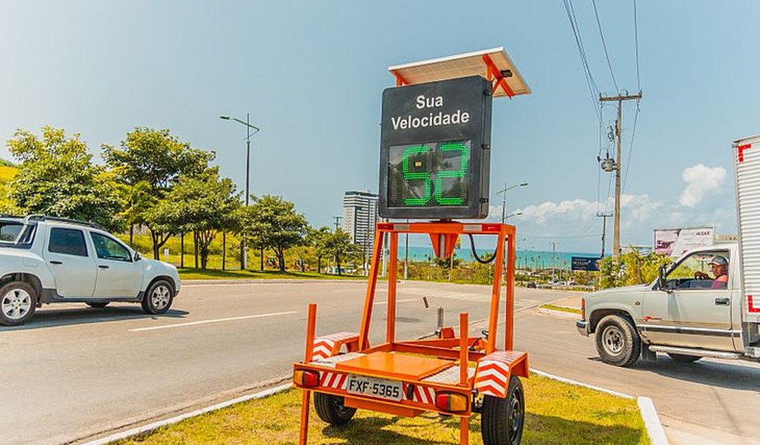 DMTT instala radares eletrônicos não punitivos em Maceió