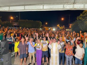 Cerca de 700 moradores do Coité do Nóia viajam para Juazeiro em romaria promovida pela prefeitura