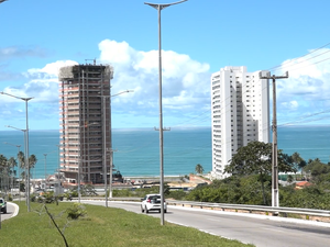 [Vídeo] Boom imobiliário impõe desafios à mobilidade e a infraestrutura em Maceió