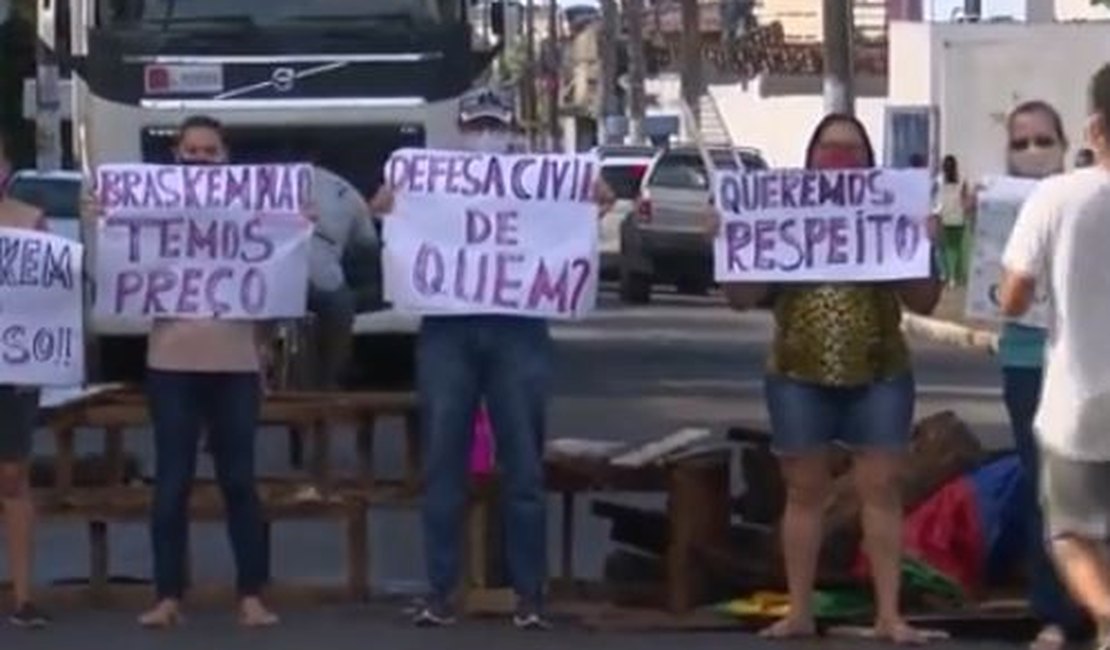 Moradores realizam protestos no Bom Parto e pedem ações de realocação