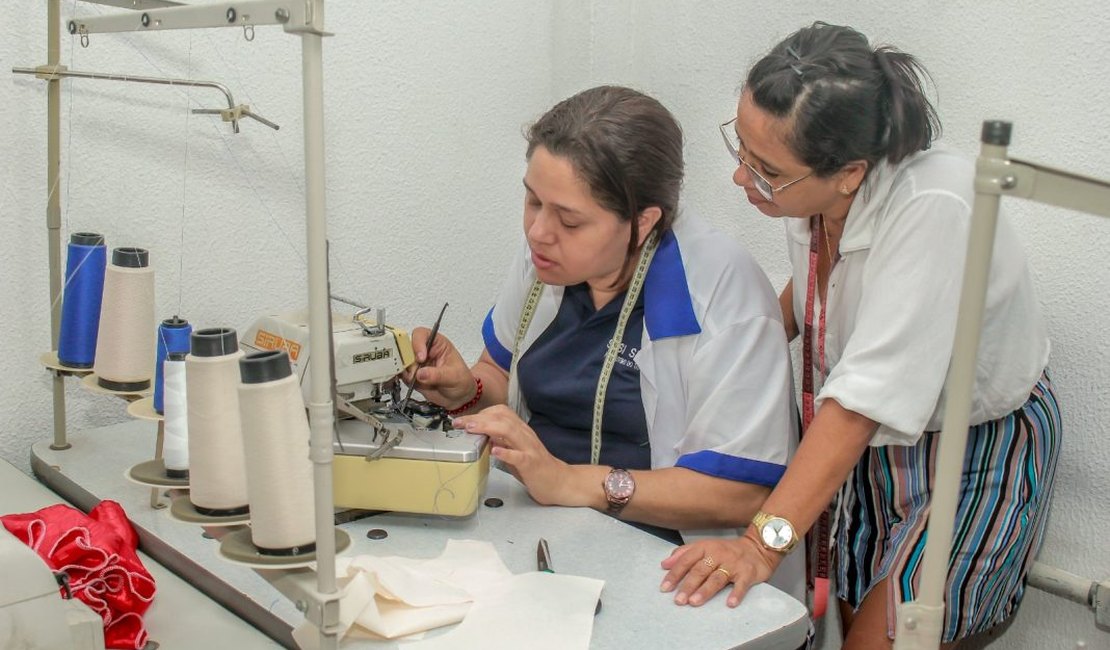 Programa Minha Chance inicia 11 turmas de cursos profissionalizantes gratuitos em Penedo