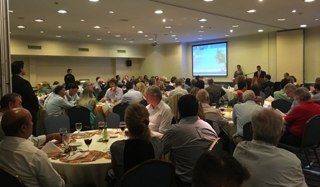 Jornalistas e empresários se reúnem para lançamento de voo Maceió/Buenos Aires