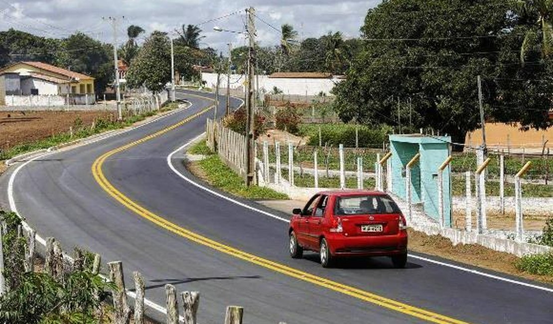 Governador Renan Filho inaugura rodovia de acesso a Feira Grande