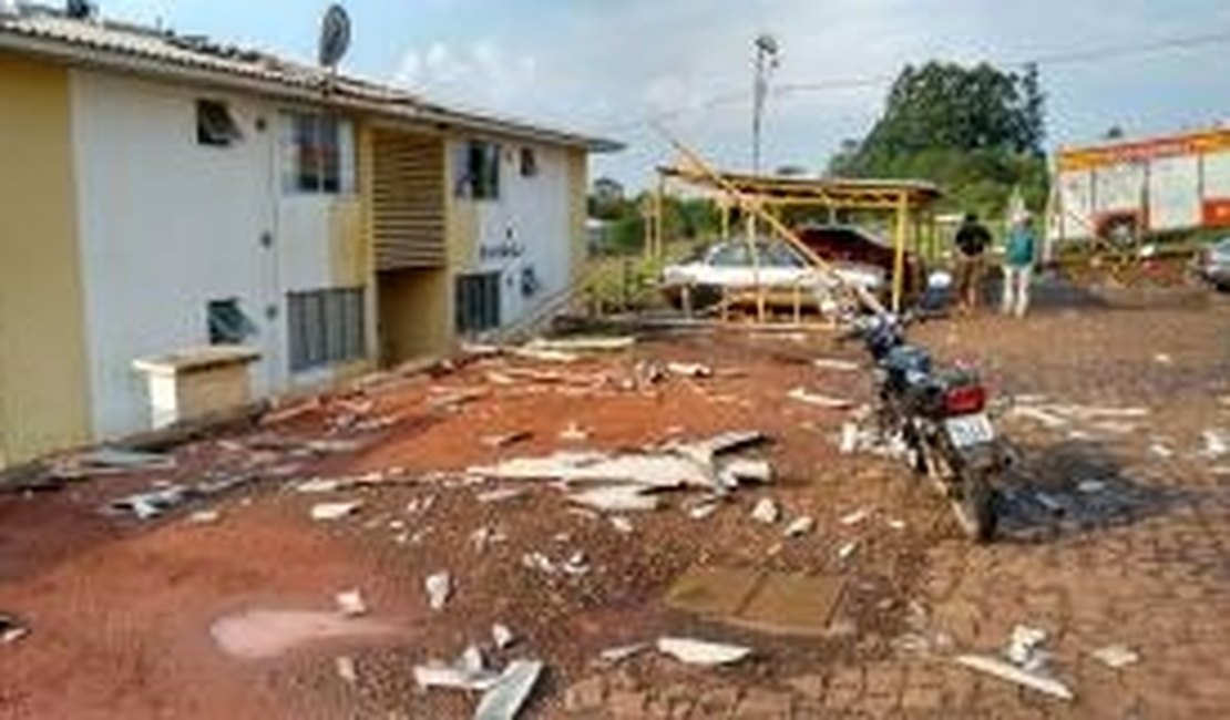 Chuva forte afeta pelo menos 4,4 mil pessoas em Santa Catarina