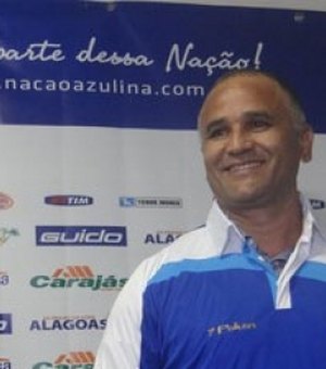 Oliveira Canindé tem interesse em permanecer no CSA para 2017