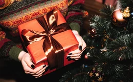 Amigo oculto: amigas ficam frustradas e desconfortáveis com presentes