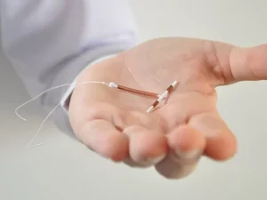 Presidente da Comissão Especial da Mulher afirma que autorização conjugal do DIU é ilegal