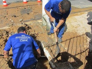 Empresas contratadas da Casal já retiraram 528 vazamentos de água em Maceió