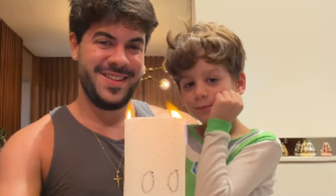 Influenciador alagoano Álvaro Xaro participa de trend com irmão pequeno