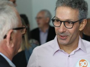 [Vídeo] Governador de MG vai transformar residência oficial em 'Museu das Mordomias'