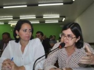 Vereadora propõe criação de praça para poetas