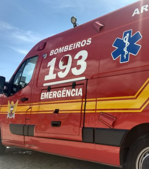 Homem fica ferido após cair de escada de cerca de sete metros em condomínio