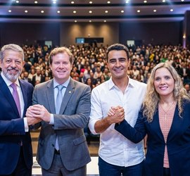 Família dividida: Marx Beltrão fecha com Arthur, Janine está no grupo de JHC