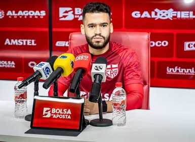 Volante Patrick de Lucca desfalca CRB contra o Juventude (RS)