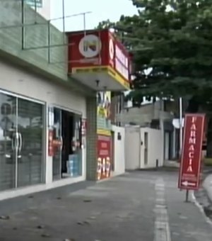 Homem suspeito de assaltar farmácias no Barro Duro é preso em Maceió