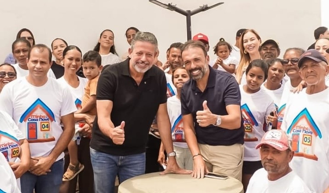 Em Major Izidoro, Arthur Lira realiza entregas, anuncia investimentos na saúde do município