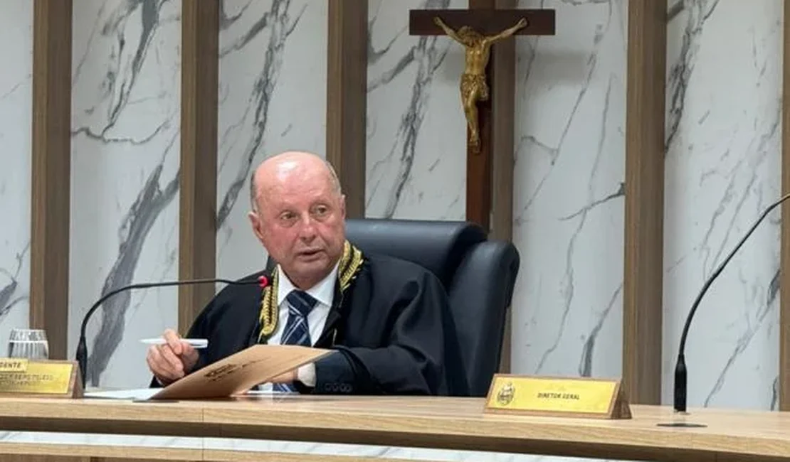 AMA parabeniza Fernando Toledo e destaca posse de Otávio Lessa no TCE/AL