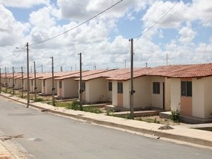 Estado vai contemplar quase 27 mil pessoas com moradia digna este ano