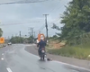 Motociclista flagrado arrastando cachorro em Rio Largo é identificado pela Polícia Civil