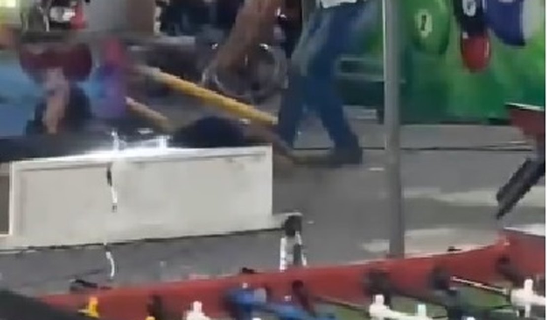 VÍDEO: Jovem é executado com tiros na cabeça em parque de diversão em dois Riachos