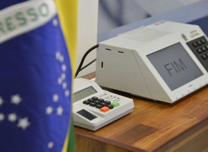 Robôs foram usados na campanha de três candidatos ao Planalto em 2014