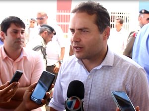 Casal só dá prejuízo por má gestão, afirma governador