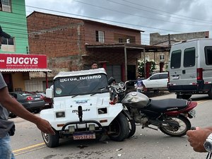 Colisão entre buggy e moto deixa feridos em Maragogi