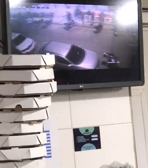 Homem é baleado em tentativa de assalto próximo a pizzaria na Santa Lúcia