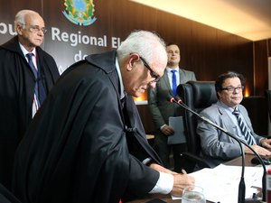 Otávio Praxedes é empossado como vice-presidente e corregedor do TRE/AL