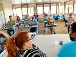 Tainá Veiga e Conselho Municipal de Saúde discutem melhorias no setor em Lagoa da Canoa