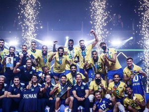 Brasil conquista título inédito da Liga das Nações do Vôlei após virar sobre Polônia