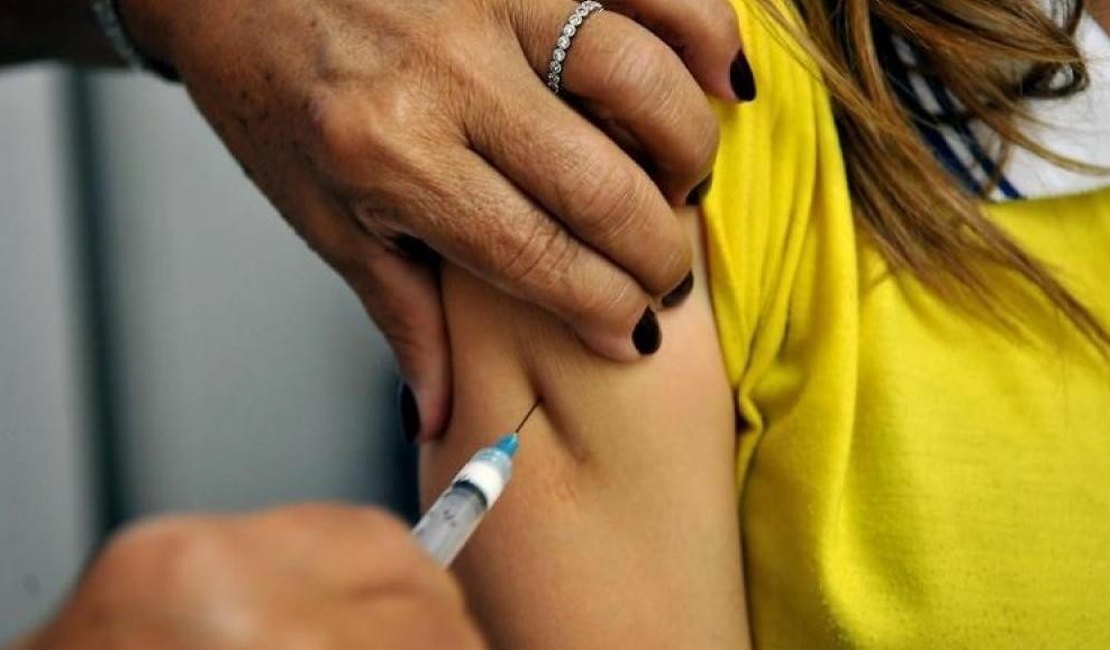 Arapiraca anuncia mudança de datas para imunização contra a febre amarela
