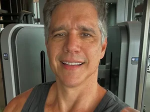 Marcio Garcia posta clique raro ao lado dos 4 filhos; veja fotos