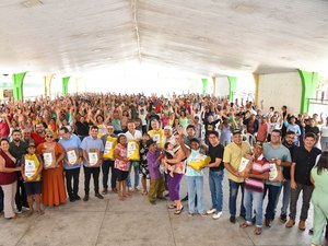 Prefeitura de Major Izidoro fortalece agricultura familiar com entrega de sementes