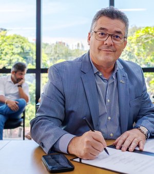 Fapeal e Edufal lançam 24 títulos acadêmicos na Bienal de Alagoas