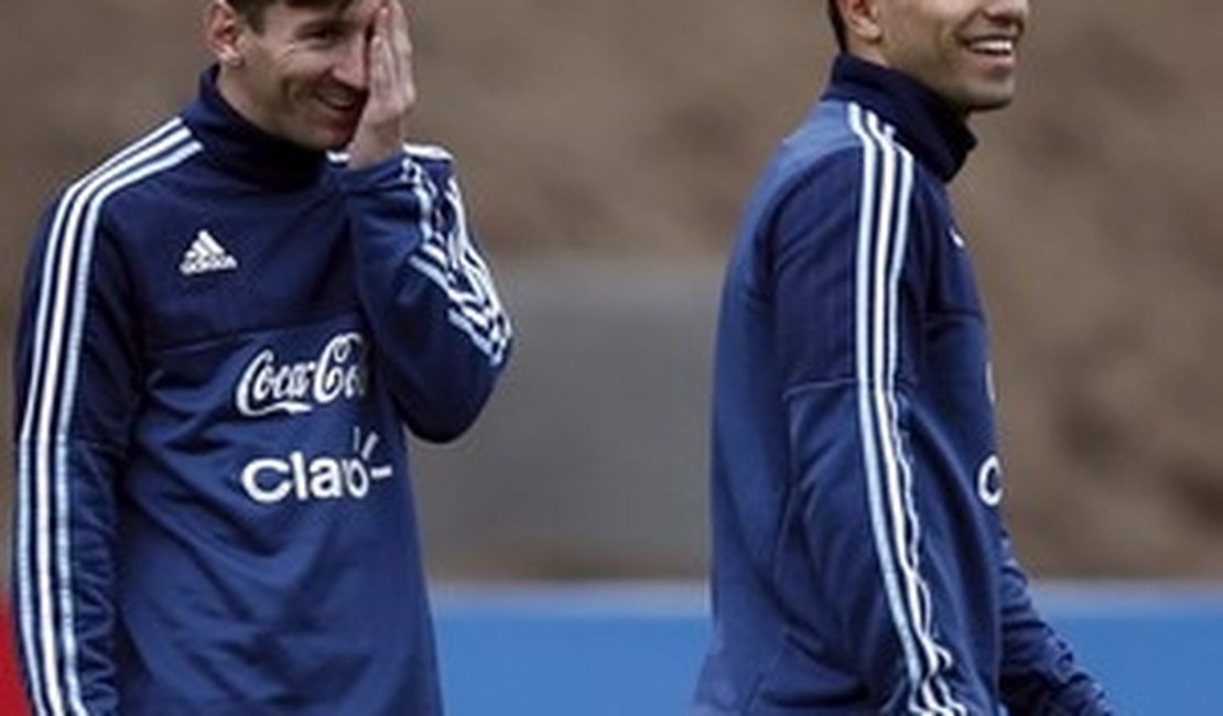 Jornal: Martino decide não chamar Messi e Agüero para duelo com Brasil