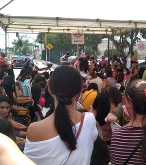 Professores fazem manifestação por canal de diálogo com a prefeitura de Arapiraca