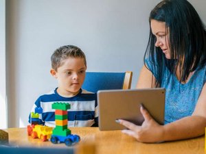 Curso em atendimento de estudantes com deficiência intelectual abre vagas