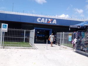 Agências da Caixa registram tranquilidade em mudança de horário na capital