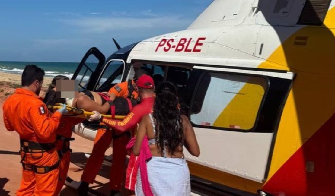 Mulher fica ferida após cair de quadriciclo nas falésias da Praia do Gunga