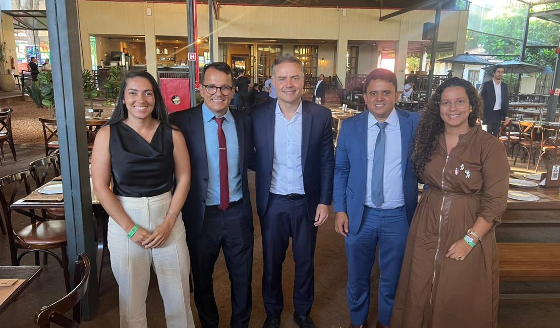 Junqueiro é destaque em Brasília com articulação por mais avanços e investimentos