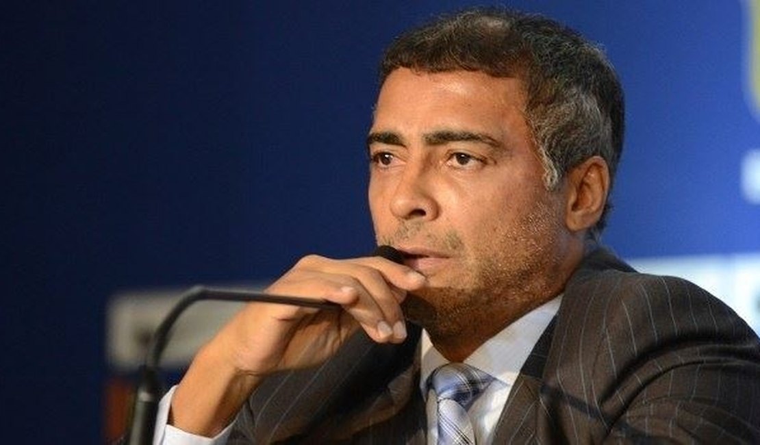 Romário detona contratação de Gilmar: 'É incompetente, vai transformar a CBF em balcão de negócios'