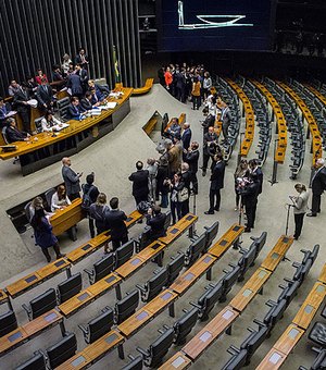 Base de Temer não garante apoio para barrar denúncia