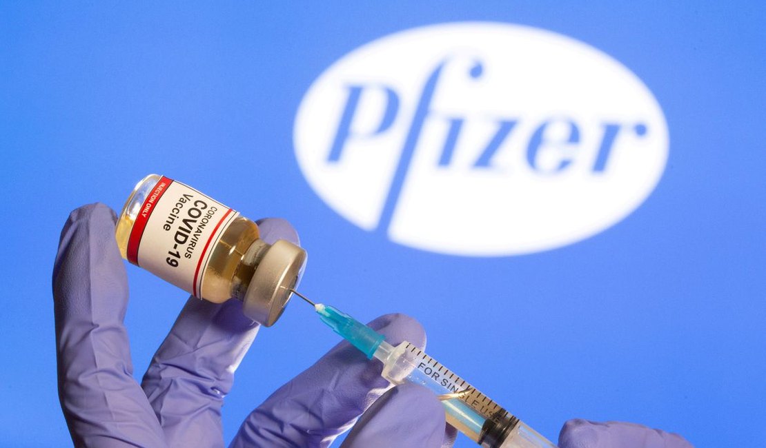 Saúde determina intervalo de 12 semanas para vacina da Pfizer