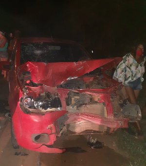 Grave acidente entre carro e cinquentinha é registrado na AL-115, em Palmeira dos Índios