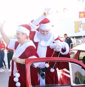 Magia natalina toma conta do Partage Arapiraca com a chegada do Papai Noel neste sábado (8)