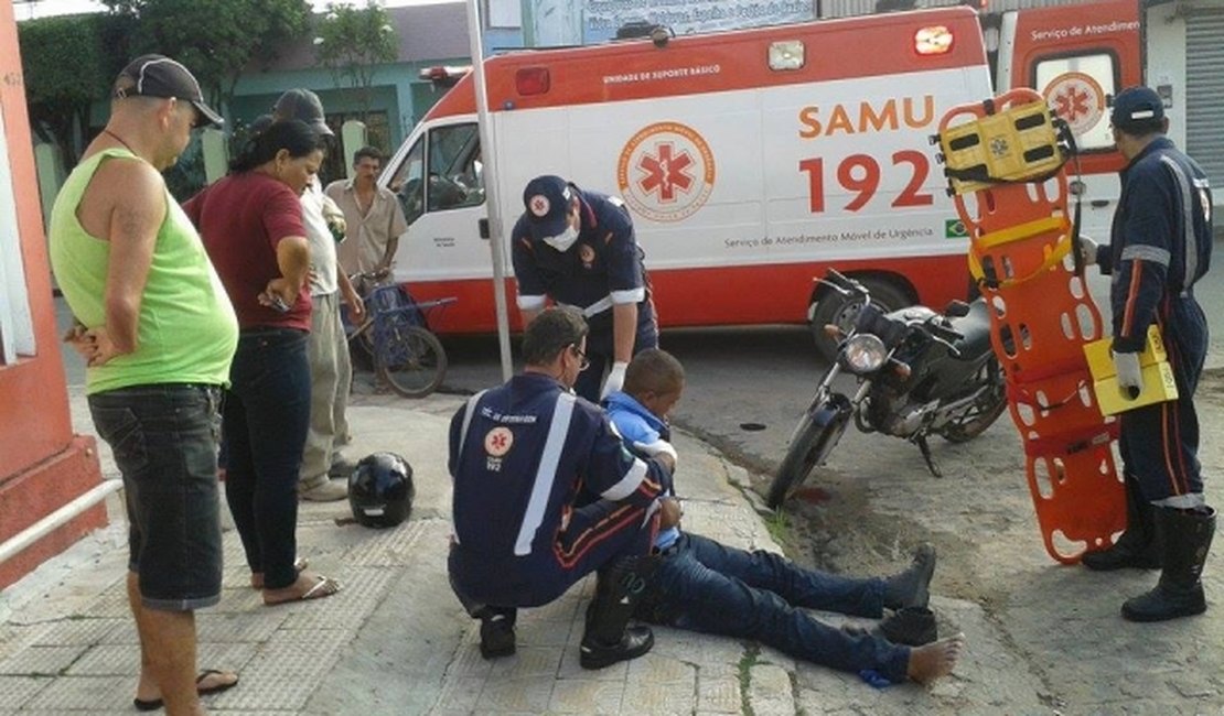 Acidente deixa motociclista ferido no Centro de Arapiraca