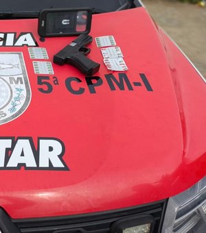 Dupla é detida com simulacro e cápsulas de Rohypnol no Tabuleiro do Martins, em Maceió